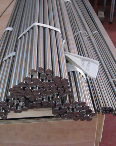 TITANIUM ROUND BARS11